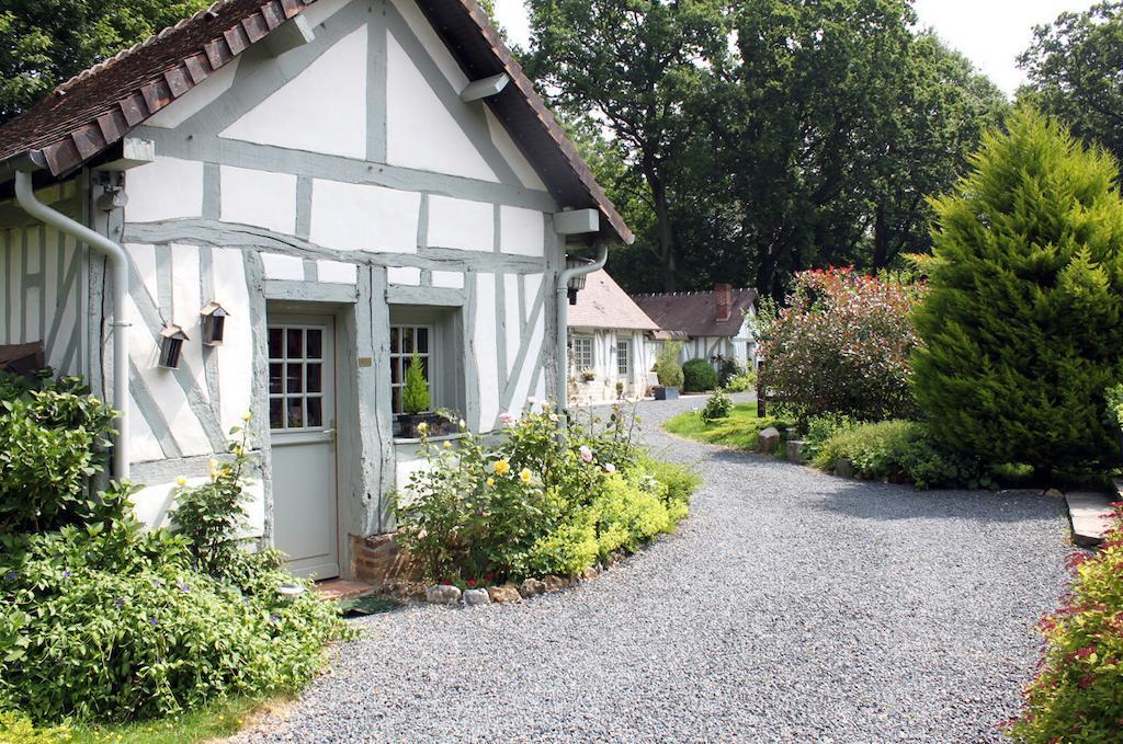 Domaine du Vertbois La Haye-du-Theil Exterior foto